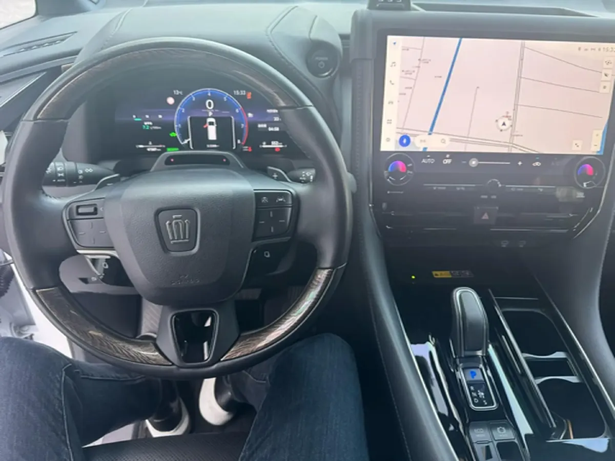 2024 Toyota Vellfire 2.5L 190HP L4 E-CVT Hybrid,autocango,china used car exporter,china ev exporter,chinese used car exporter,chinese used ev exporter