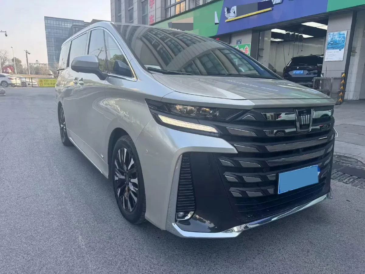 2024 Toyota Vellfire 2.5L 190HP L4 E-CVT Hybrid,autocango,china used car exporter,china ev exporter,chinese used car exporter,chinese used ev exporter