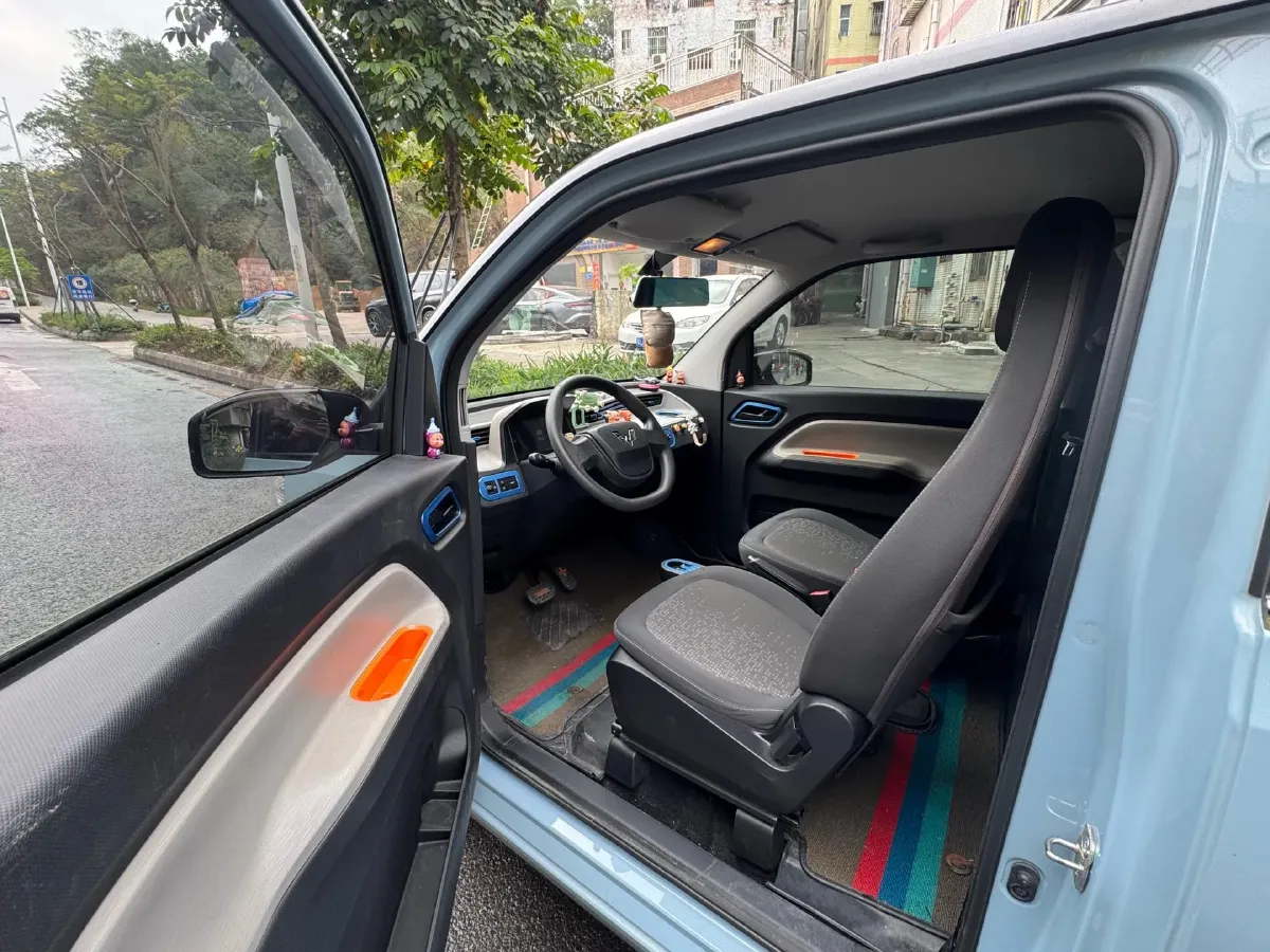 2021 WuLing HongGuang MINI EV BEV 13.9KWH,autocango,china used car exporter,china ev exporter,chinese used car exporter,chinese used ev exporter