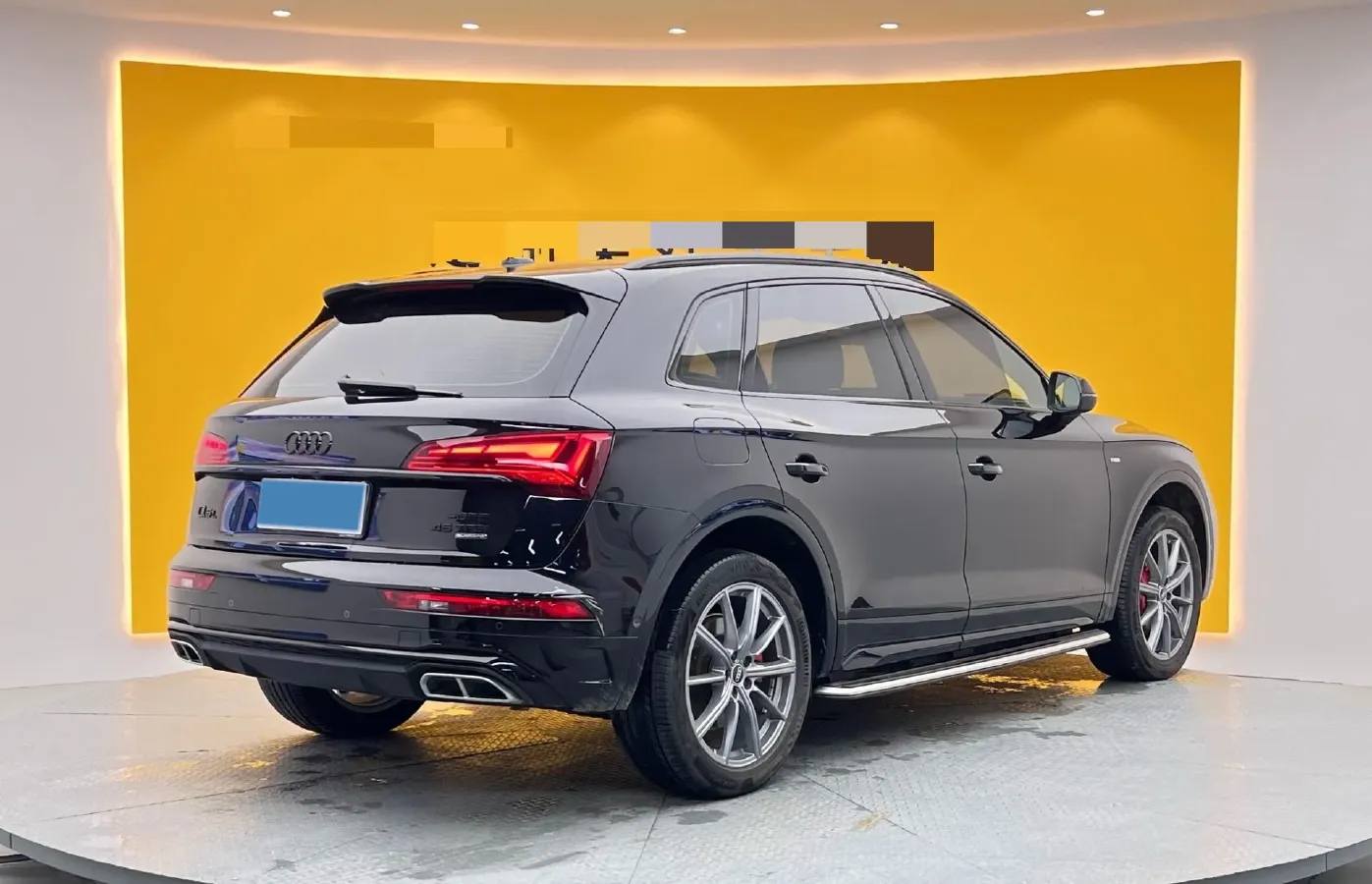 2022 Audi Q5L 2.0T 252HP L4 7DCT,autocango,china used car exporter,china ev exporter,chinese used car exporter,chinese used ev exporter