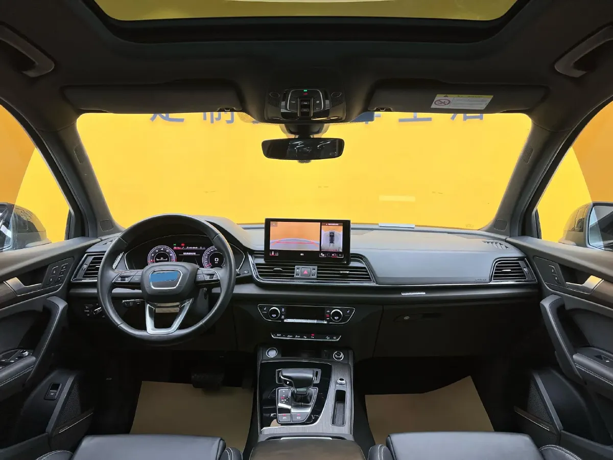 2022 Audi Q5L 2.0T 252HP L4 7DCT,autocango,china used car exporter,china ev exporter,chinese used car exporter,chinese used ev exporter