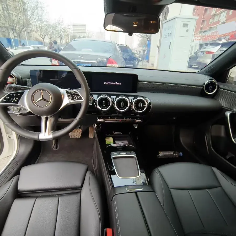 2024 Mercedes-Benz A Class 1.3T 136HP L4 7DCT,autocango,china used car exporter,china ev exporter,chinese used car exporter,chinese used ev exporter
