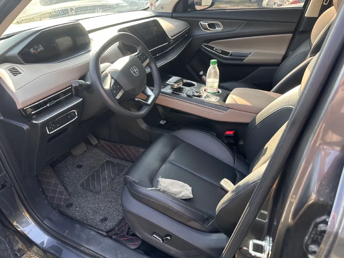 2022 ChangAn Oshan X7 Plus 1.5T 188HP L4 7DCT,autocango,china used car exporter,china ev exporter,chinese used car exporter,chinese used ev exporter