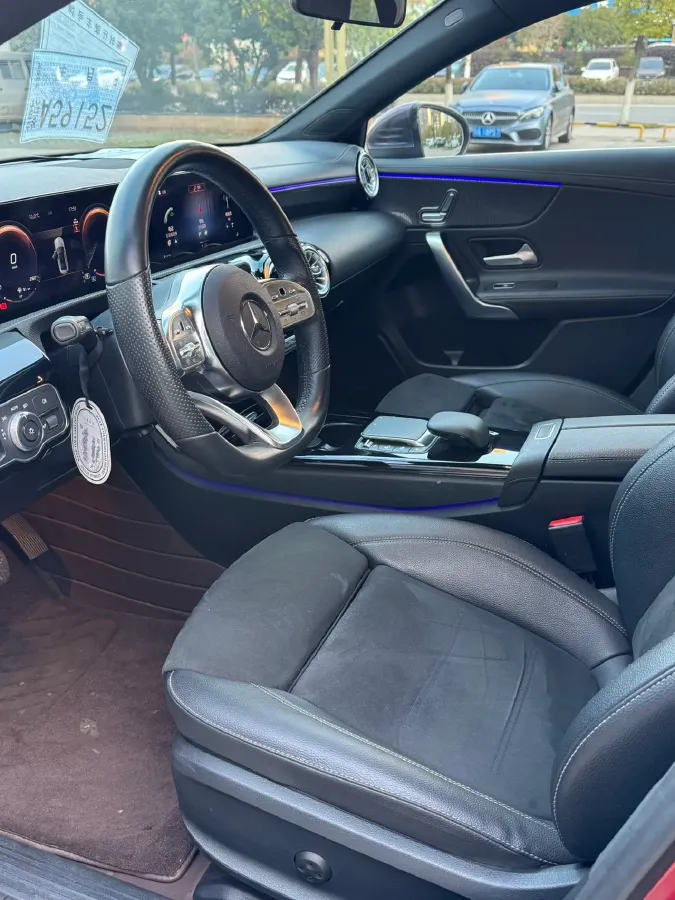 2022 Mercedes-Benz A Class 1.3T 163HP L4 7DCT,autocango,china used car exporter,china ev exporter,chinese used car exporter,chinese used ev exporter