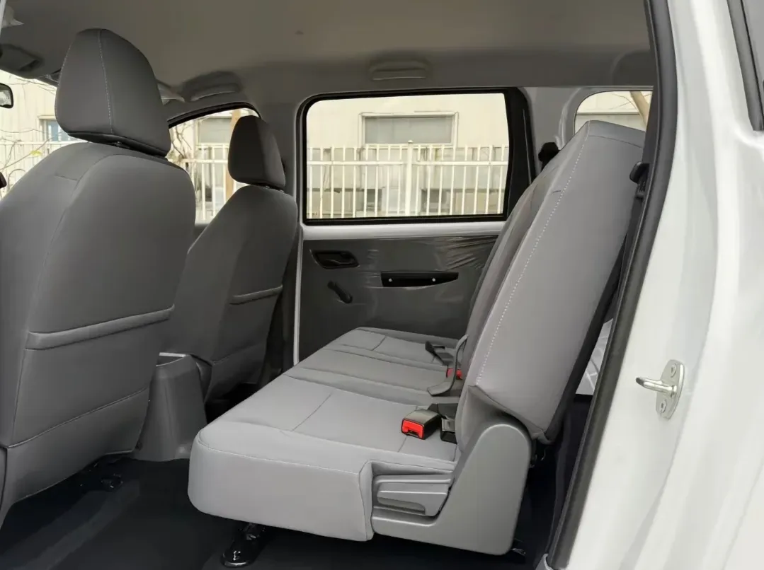 2024 WuLing HongGuang New Energy BEV 32.6KWH,autocango,china used car exporter,china ev exporter,chinese used car exporter,chinese used ev exporter