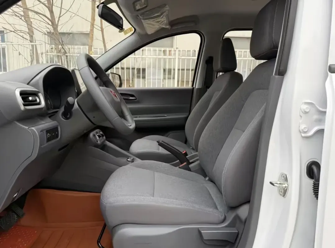 2024 WuLing HongGuang New Energy BEV 32.6KWH,autocango,china used car exporter,china ev exporter,chinese used car exporter,chinese used ev exporter