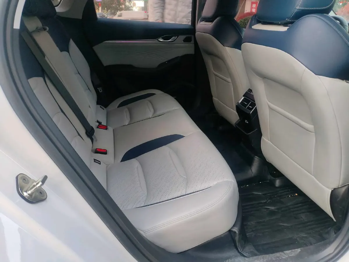 2021 Geely Preface 2.0T 190HP L4 7DCT,autocango,china used car exporter,china ev exporter,chinese used car exporter,chinese used ev exporter