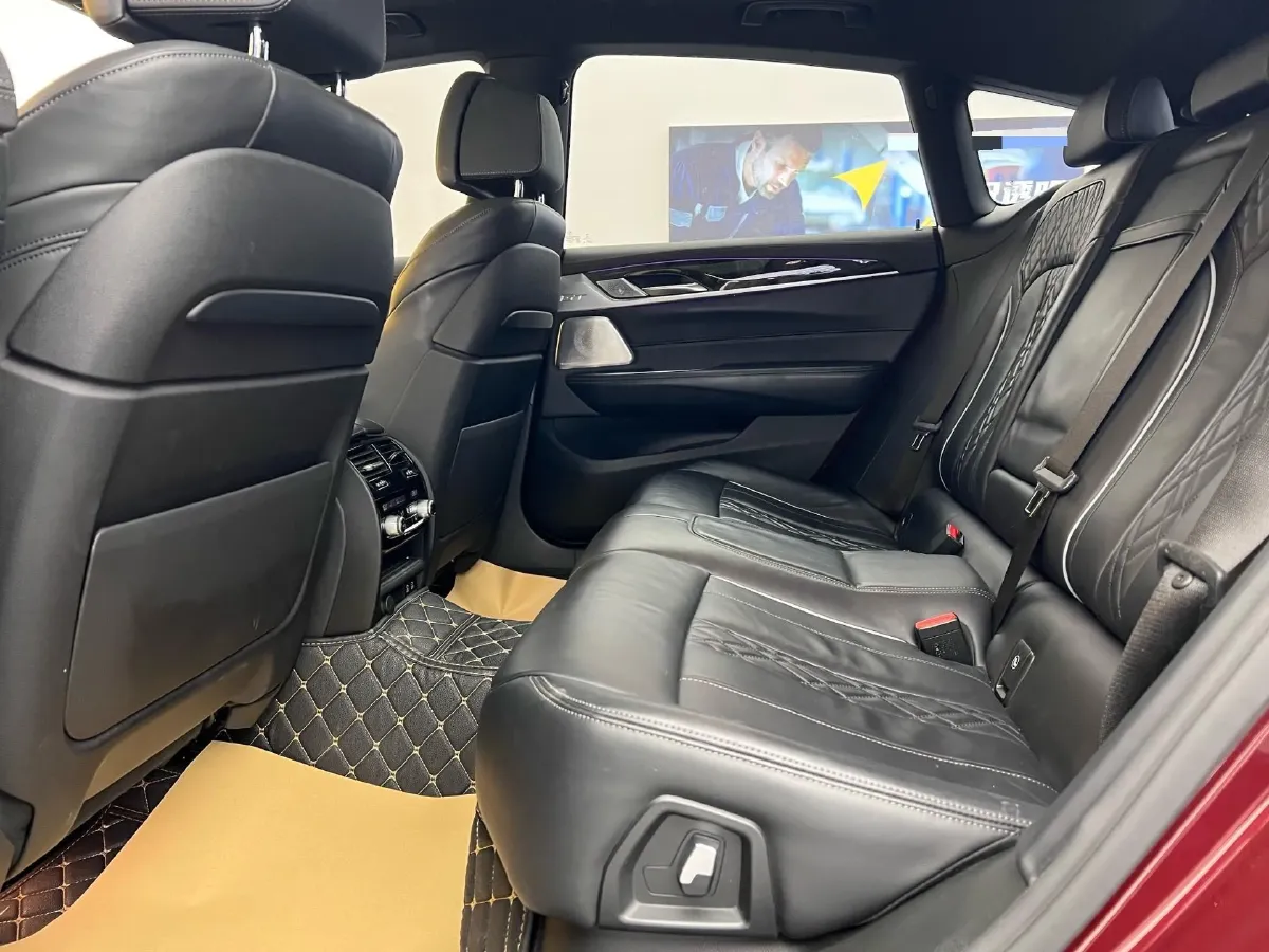 2021 BMW 6 Series GT 2.0T 258HP L4 8AT,autocango,china used car exporter,china ev exporter,chinese used car exporter,chinese used ev exporter