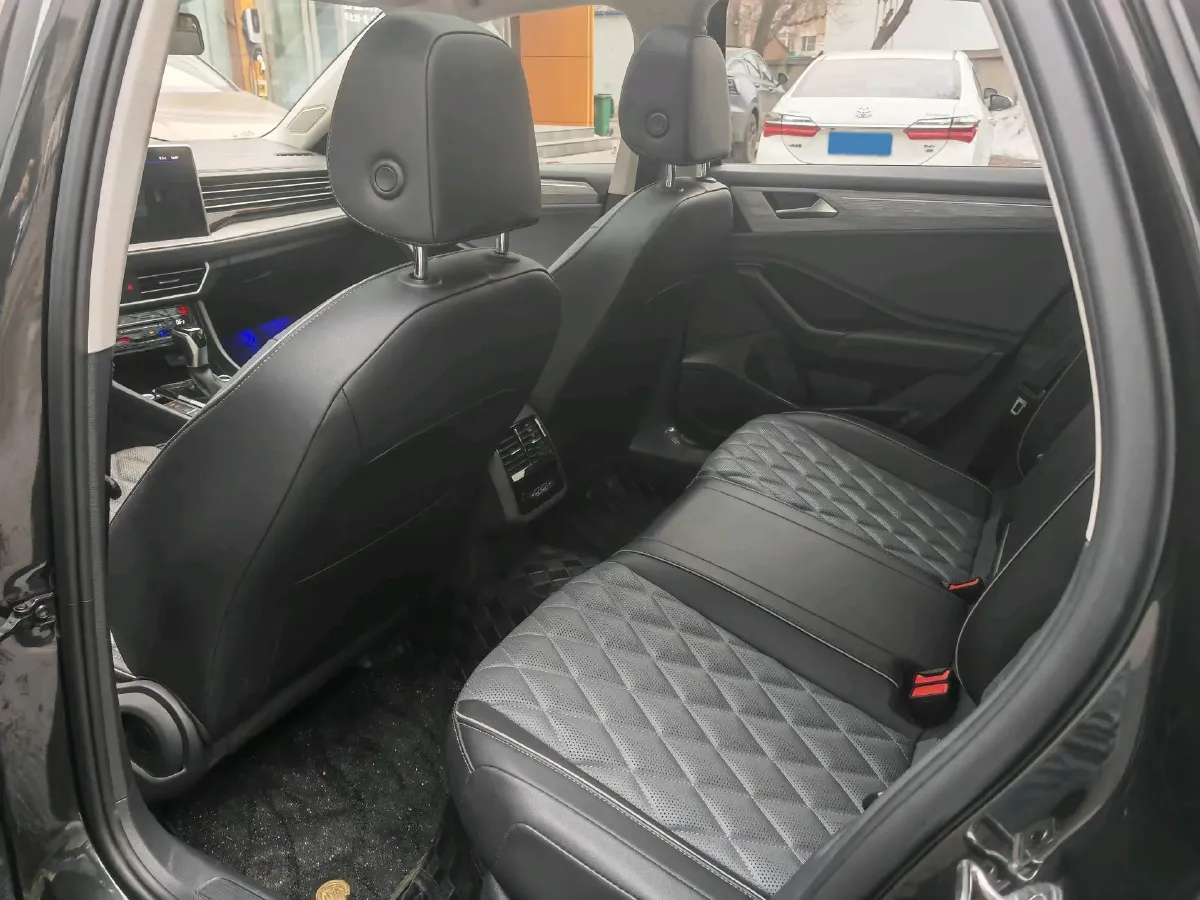 2023 Volkswagen Sagitar 1.5T 160HP L4 7DCT,autocango,china used car exporter,china ev exporter,chinese used car exporter,chinese used ev exporter