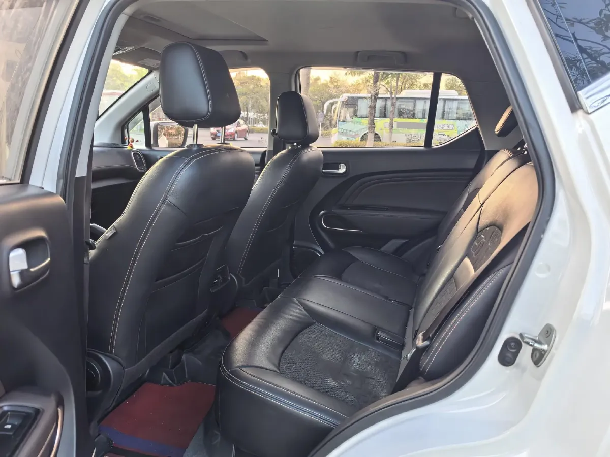 2020 GAC Trumpchi GS3 1.5T 163HP L3 7DCT,autocango,china used car exporter,china ev exporter,chinese used car exporter,chinese used ev exporter