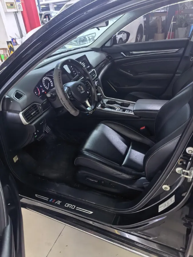 2022 Honda Accord 1.5T 194HP L4 CVT,autocango,china used car exporter,china ev exporter,chinese used car exporter,chinese used ev exporter