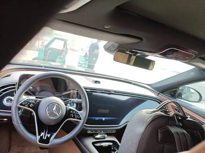 2025 Mercedes-Benz E Class 2.0T 258HP L4 9AT,autocango,china used car exporter,china ev exporter,chinese used car exporter,chinese used ev exporter