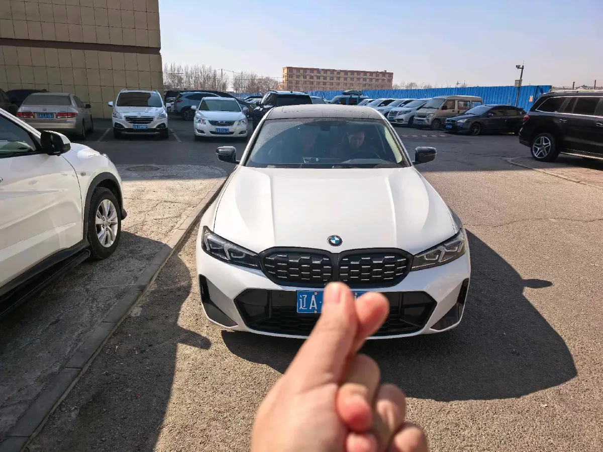 2023 BMW 3 Series 2.0T 156HP L4 8AT,autocango,china used car exporter,china ev exporter,chinese used car exporter,chinese used ev exporter