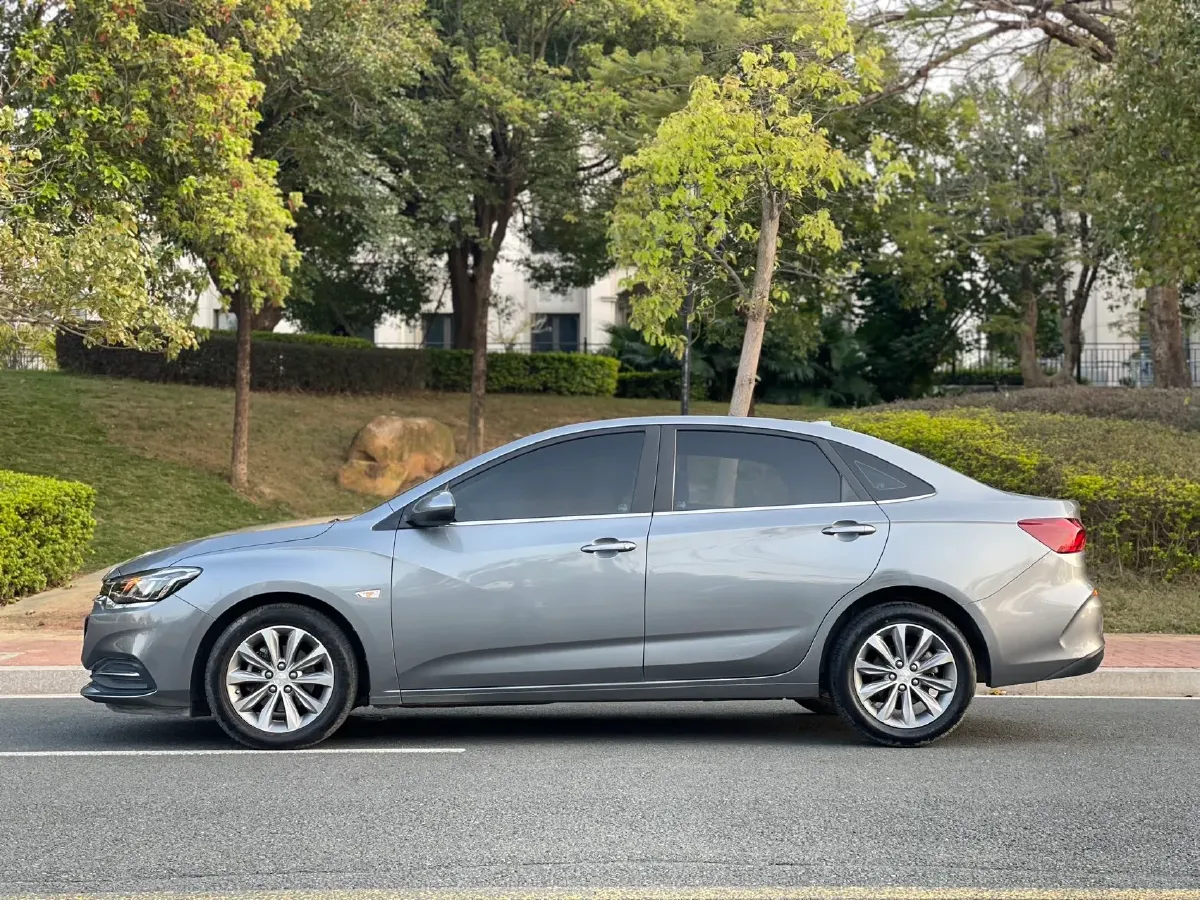 2020 Chevrolet Monza 1.5L 113HP L4 6AT,autocango,china used car exporter,china ev exporter,chinese used car exporter,chinese used ev exporter