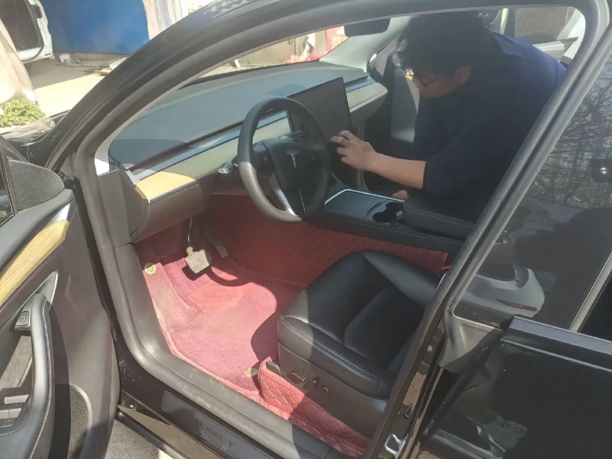 2022 Tesla Model Y BEV 60KWH,autocango,china used car exporter,china ev exporter,chinese used car exporter,chinese used ev exporter