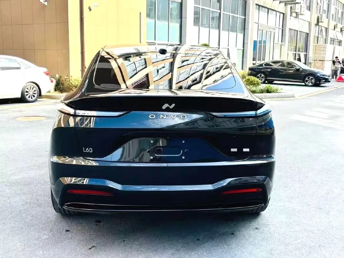 2024 IM L6 BEV 75KWH,autocango,china used car exporter,china ev exporter,chinese used car exporter,chinese used ev exporter