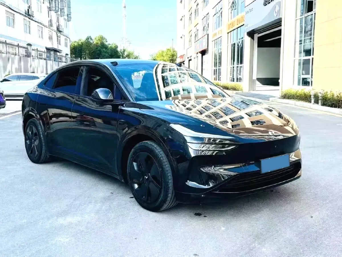 2024 IM L6 BEV 75KWH,autocango,china used car exporter,china ev exporter,chinese used car exporter,chinese used ev exporter