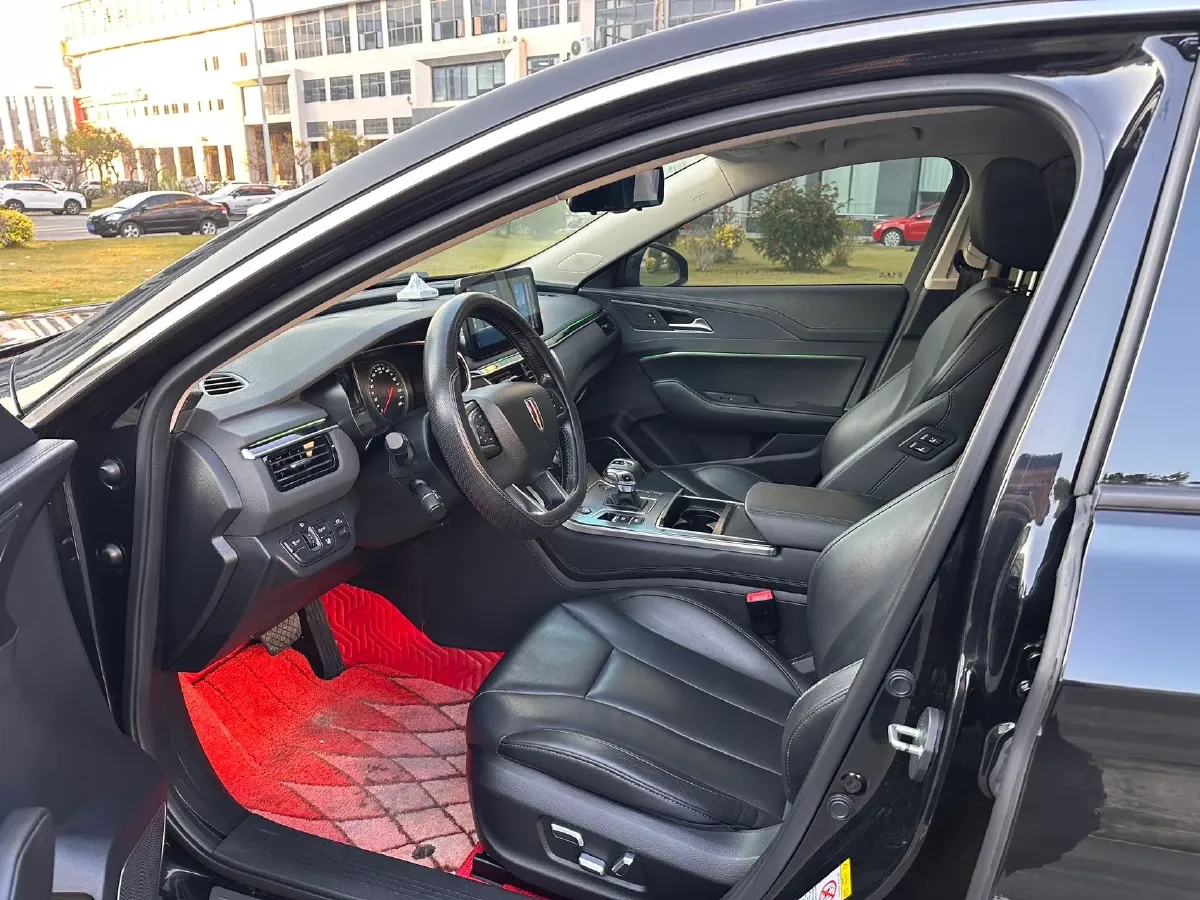 2020 HongQi H5 1.8T 197HP L4 6AT,autocango,china used car exporter,china ev exporter,chinese used car exporter,chinese used ev exporter