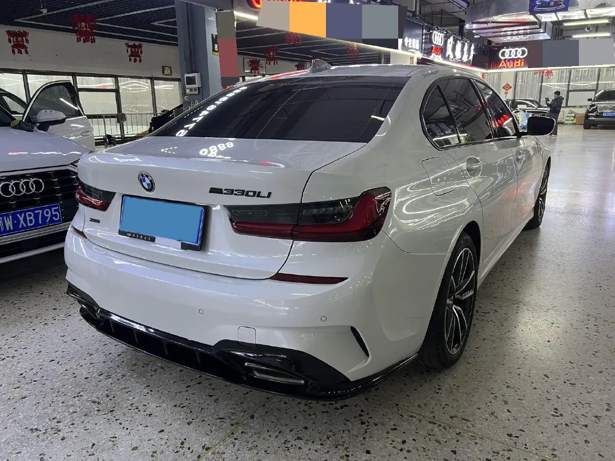 2022 BMW 3 Series 2.0T 156HP L4 8AT,autocango,china used car exporter,china ev exporter,chinese used car exporter,chinese used ev exporter
