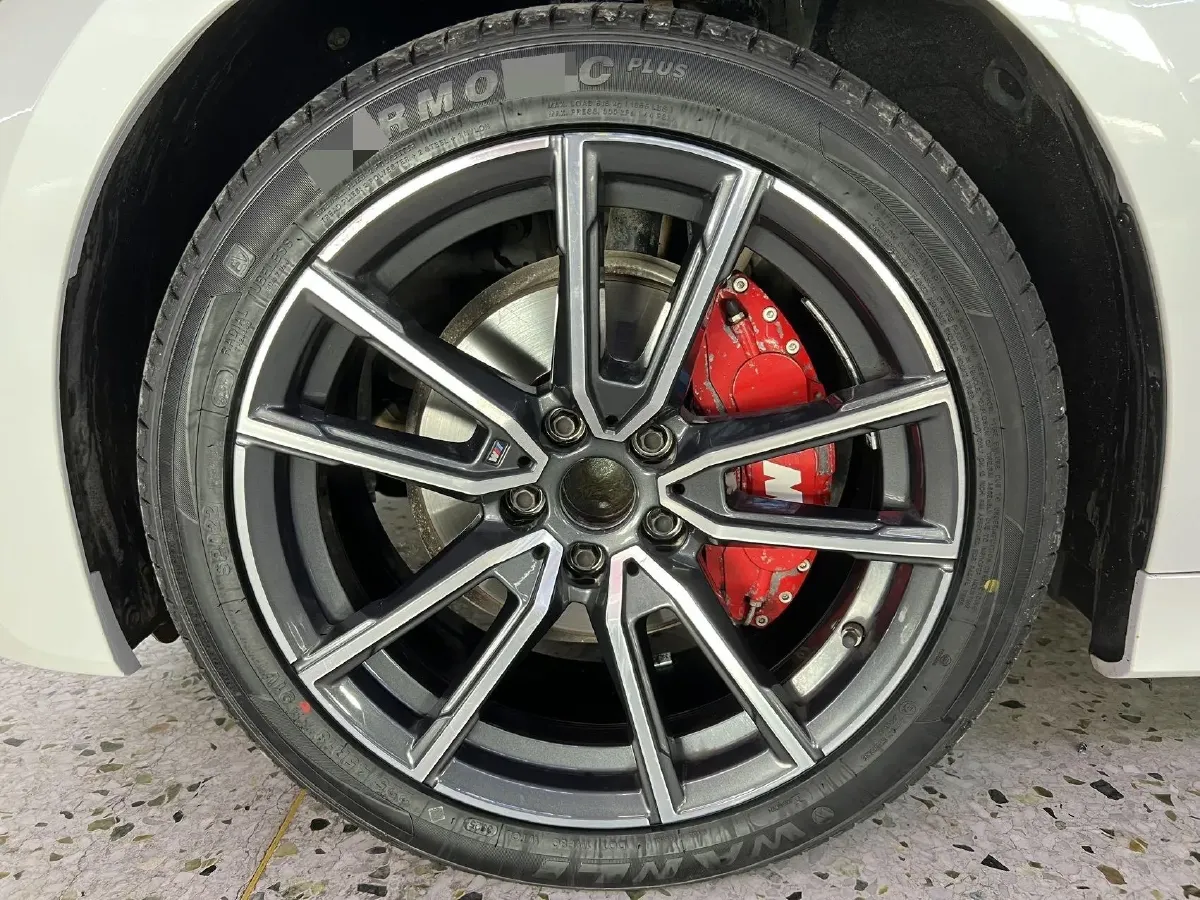 2022 BMW 3 Series 2.0T 156HP L4 8AT,autocango,china used car exporter,china ev exporter,chinese used car exporter,chinese used ev exporter