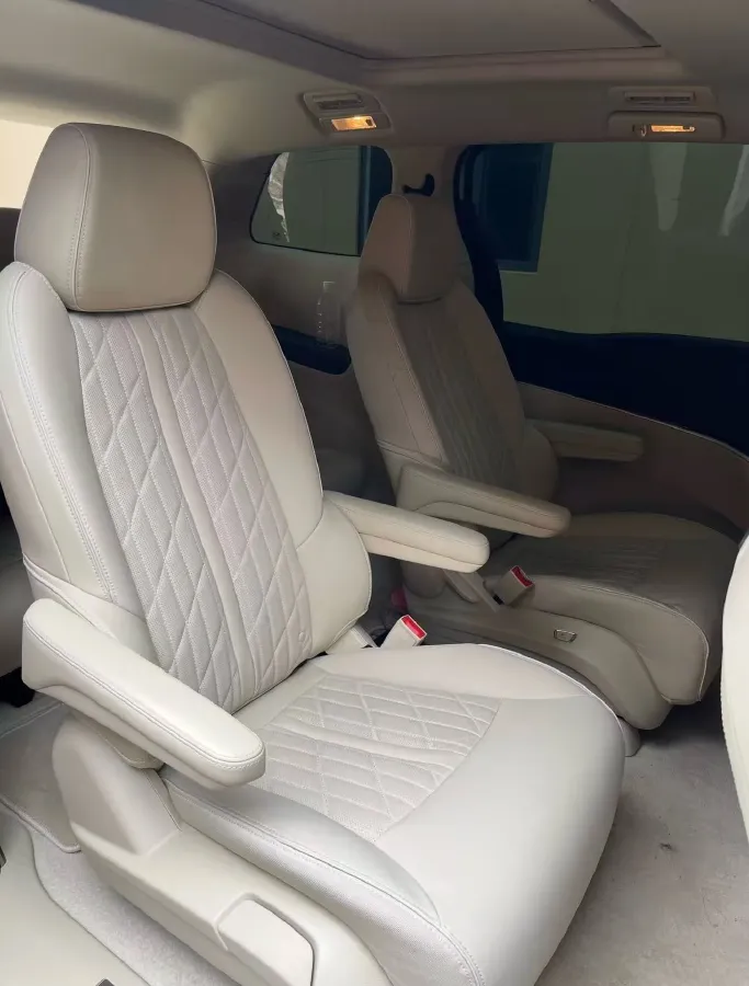 2022 Buick GL8 2.0T 237HP L4 9AT,autocango,china used car exporter,china ev exporter,chinese used car exporter,chinese used ev exporter