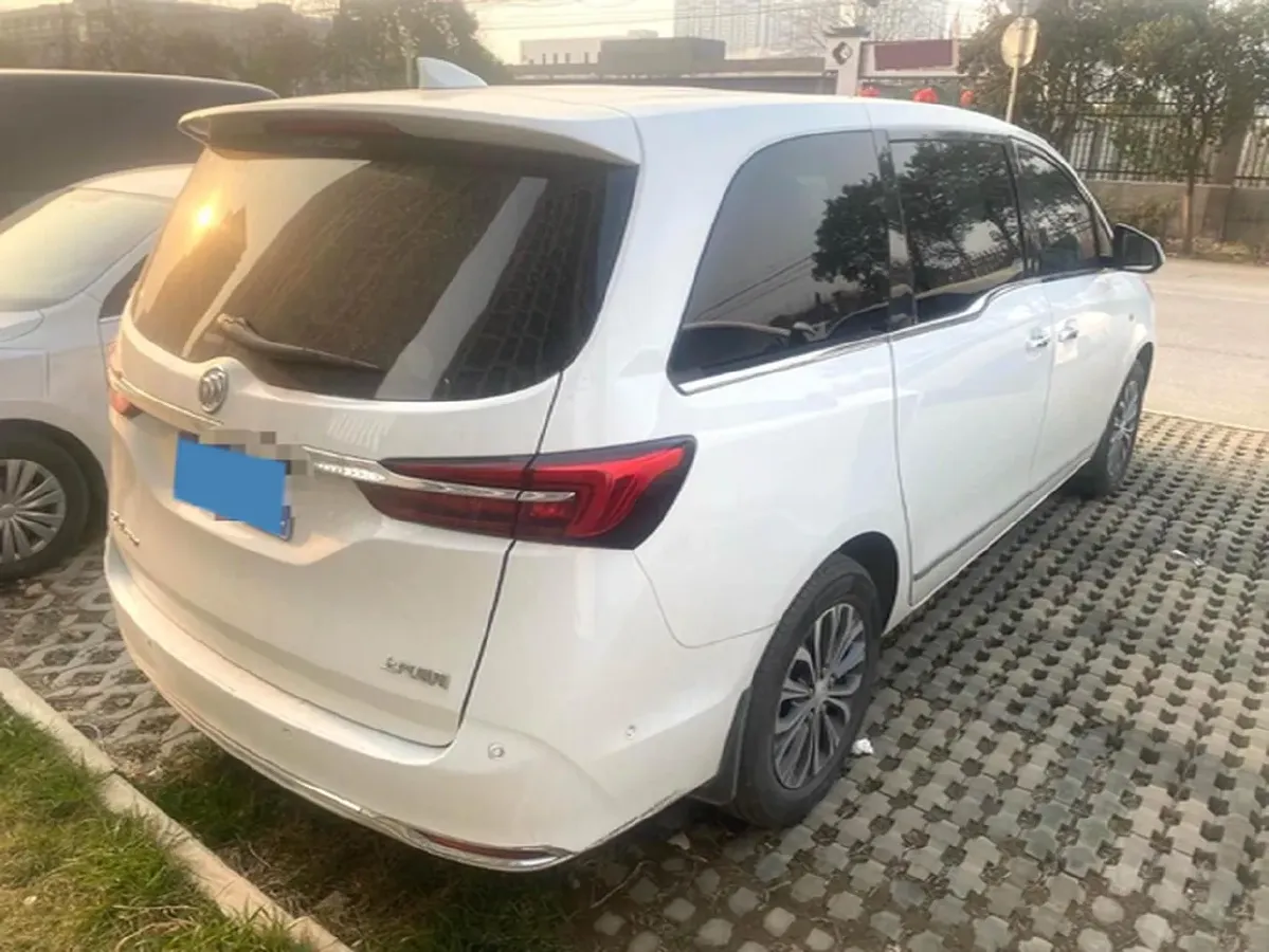 2021 Buick GL8 2.0T 237HP L4 9AT,autocango,china used car exporter,china ev exporter,chinese used car exporter,chinese used ev exporter