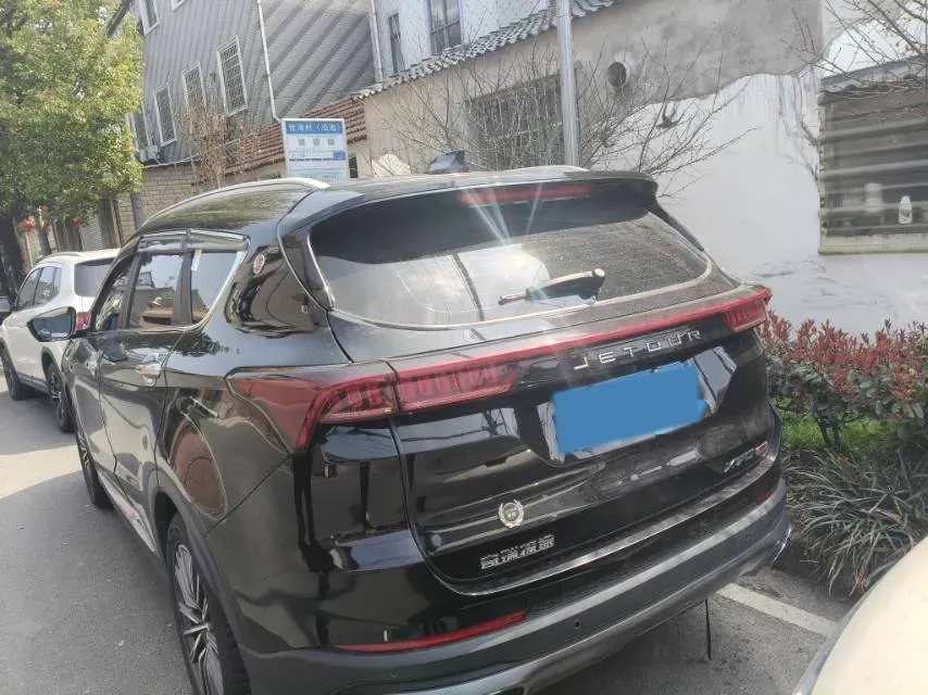 2023 ChangAn Oshan X7 Plus 1.5T 188HP L4 7DCT,autocango,china used car exporter,china ev exporter,chinese used car exporter,chinese used ev exporter
