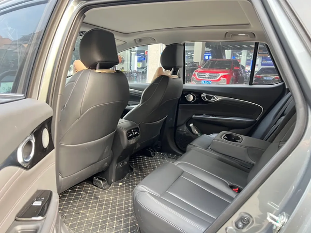 2024 Chevrolet EquinoxPlus 1.5T 180HP L4 2DHT PHEV 24.4KWH,autocango,china used car exporter,china ev exporter,chinese used car exporter,chinese used ev exporter