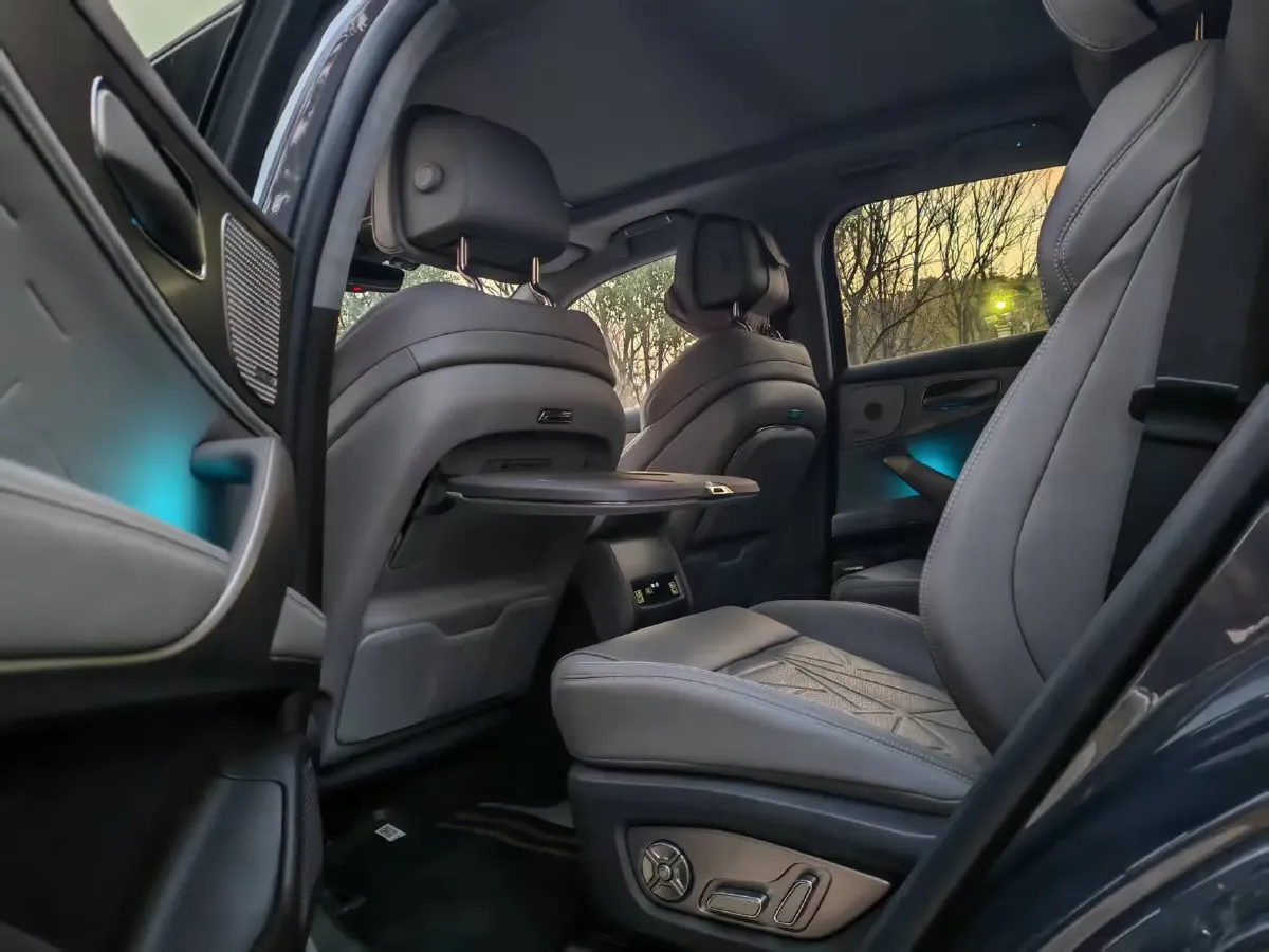 2023 Denza N8 1.5T 139HP L4 E-CVT PHEV 45.8KWH,autocango,china used car exporter,china ev exporter,chinese used car exporter,chinese used ev exporter