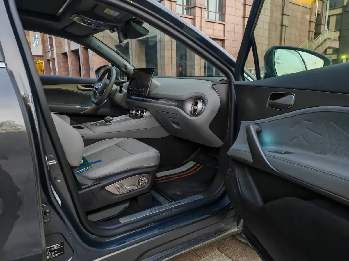 2023 Denza N8 1.5T 139HP L4 E-CVT PHEV 45.8KWH,autocango,china used car exporter,china ev exporter,chinese used car exporter,chinese used ev exporter