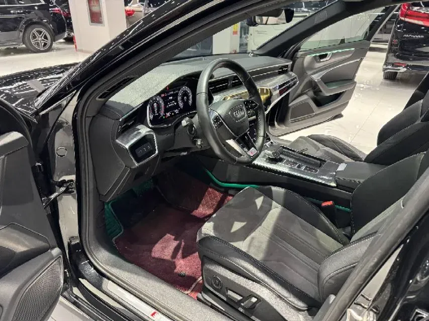 2020 Audi A6L 2.0T 224HP L4 7DCT,autocango,china used car exporter,china ev exporter,chinese used car exporter,chinese used ev exporter