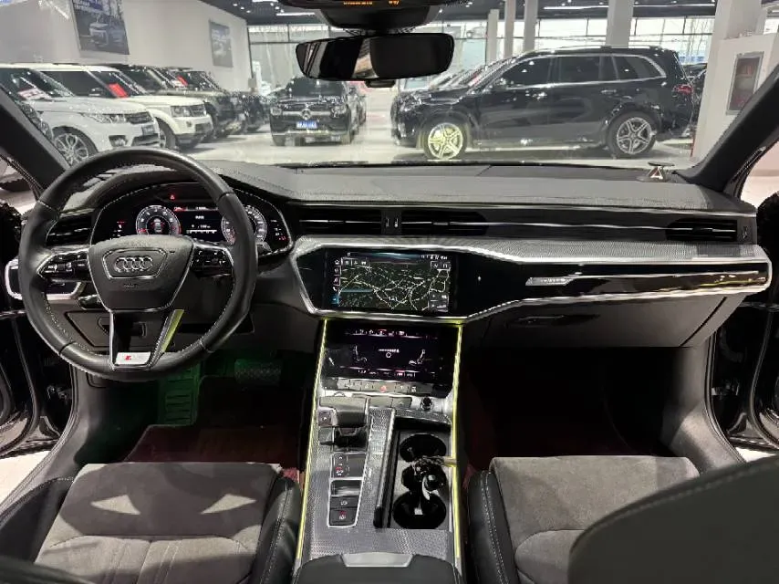 2020 Audi A6L 2.0T 224HP L4 7DCT,autocango,china used car exporter,china ev exporter,chinese used car exporter,chinese used ev exporter