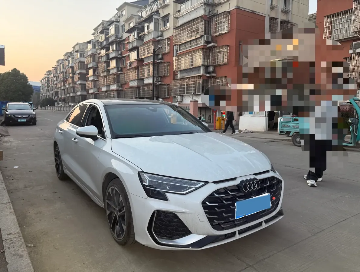 2025 Audi A3 1.5T 160HP L4 7DCT,autocango,china used car exporter,china ev exporter,chinese used car exporter,chinese used ev exporter