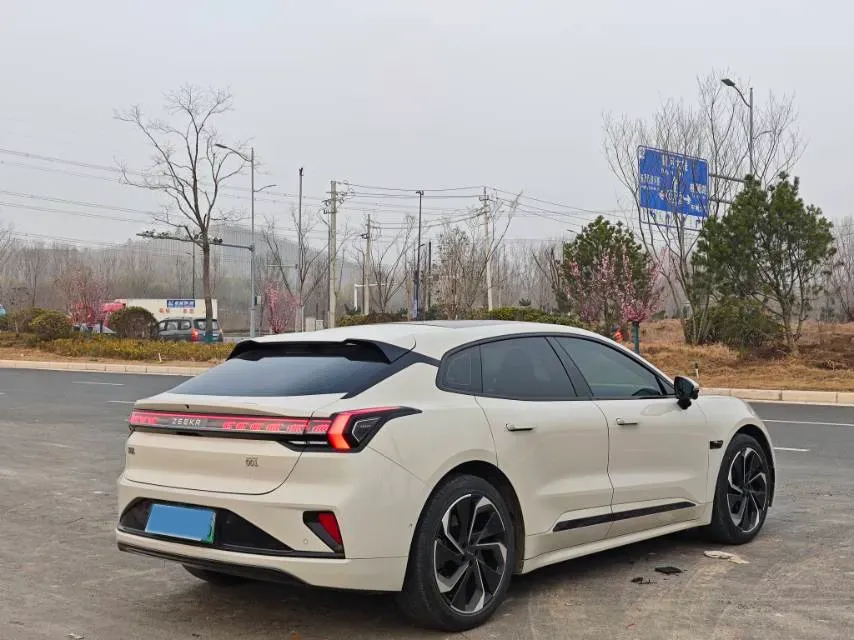 2025 Zeekr 001 BEV 100KWH,autocango,china used car exporter,china ev exporter,chinese used car exporter,chinese used ev exporter