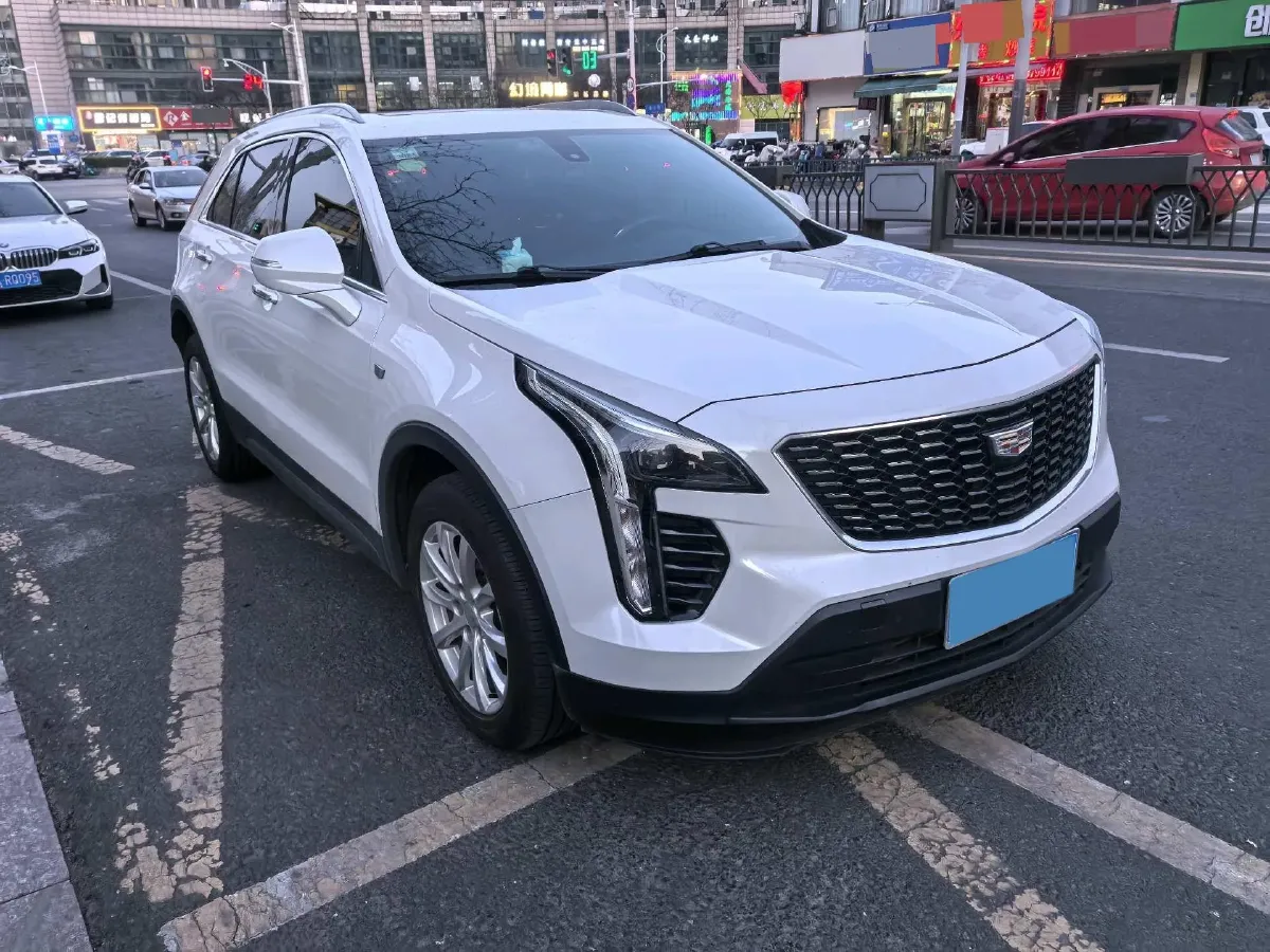 2021 Cadillac XT4 2.0T 237HP L4 9AT,autocango,china used car exporter,china ev exporter,chinese used car exporter,chinese used ev exporter