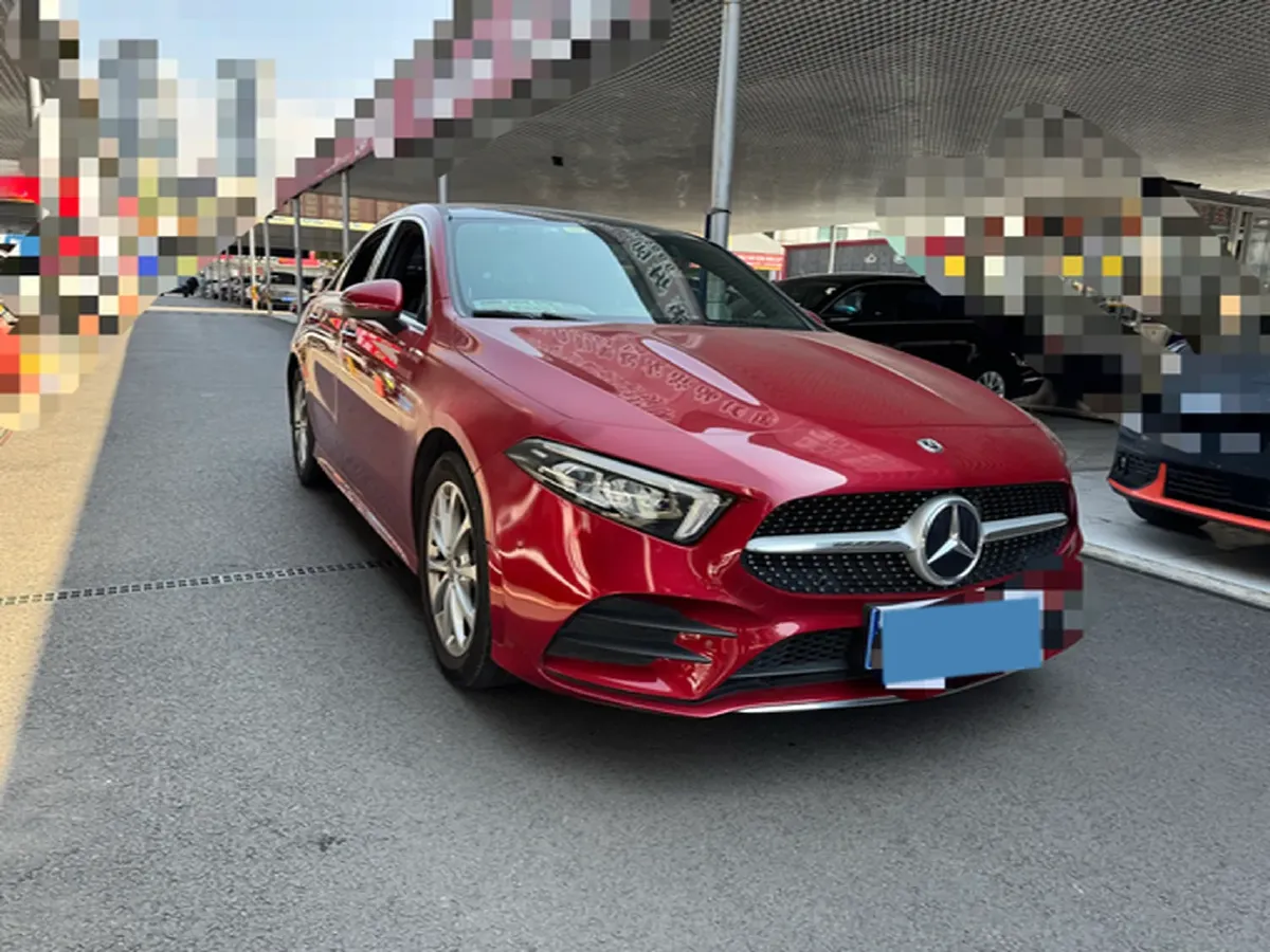 2020 Mercedes-Benz A Class 1.3T 163HP L4 7DCT,autocango,china used car exporter,china ev exporter,chinese used car exporter,chinese used ev exporter