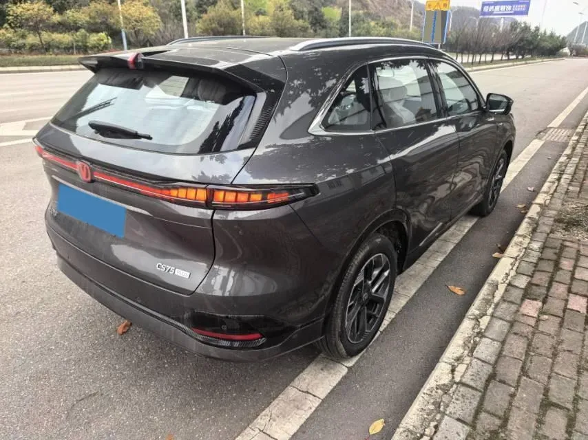 2025 ChangAn CS75 Plus 1.5T 192HP L4 8AT,autocango,china used car exporter,china ev exporter,chinese used car exporter,chinese used ev exporter