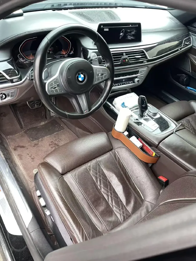 2019 BMW 7 Series 2.0T 265HP L4 8AT,autocango,china used car exporter,china ev exporter,chinese used car exporter,chinese used ev exporter