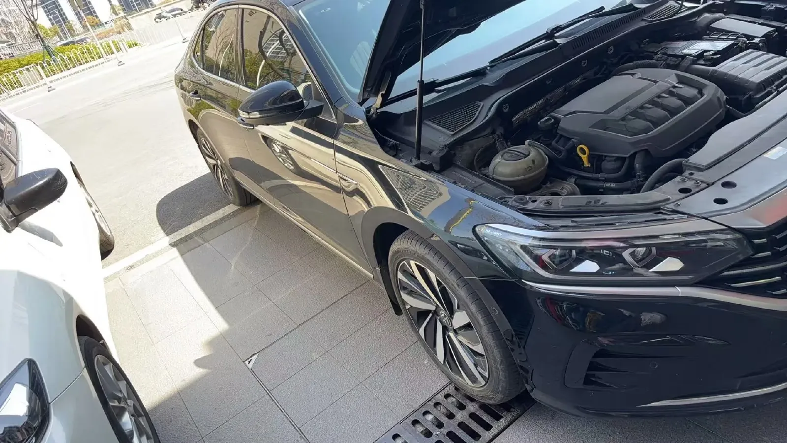 2023 Volkswagen Passat 2.0T 186HP L4 7DCT,autocango,china used car exporter,china ev exporter,chinese used car exporter,chinese used ev exporter