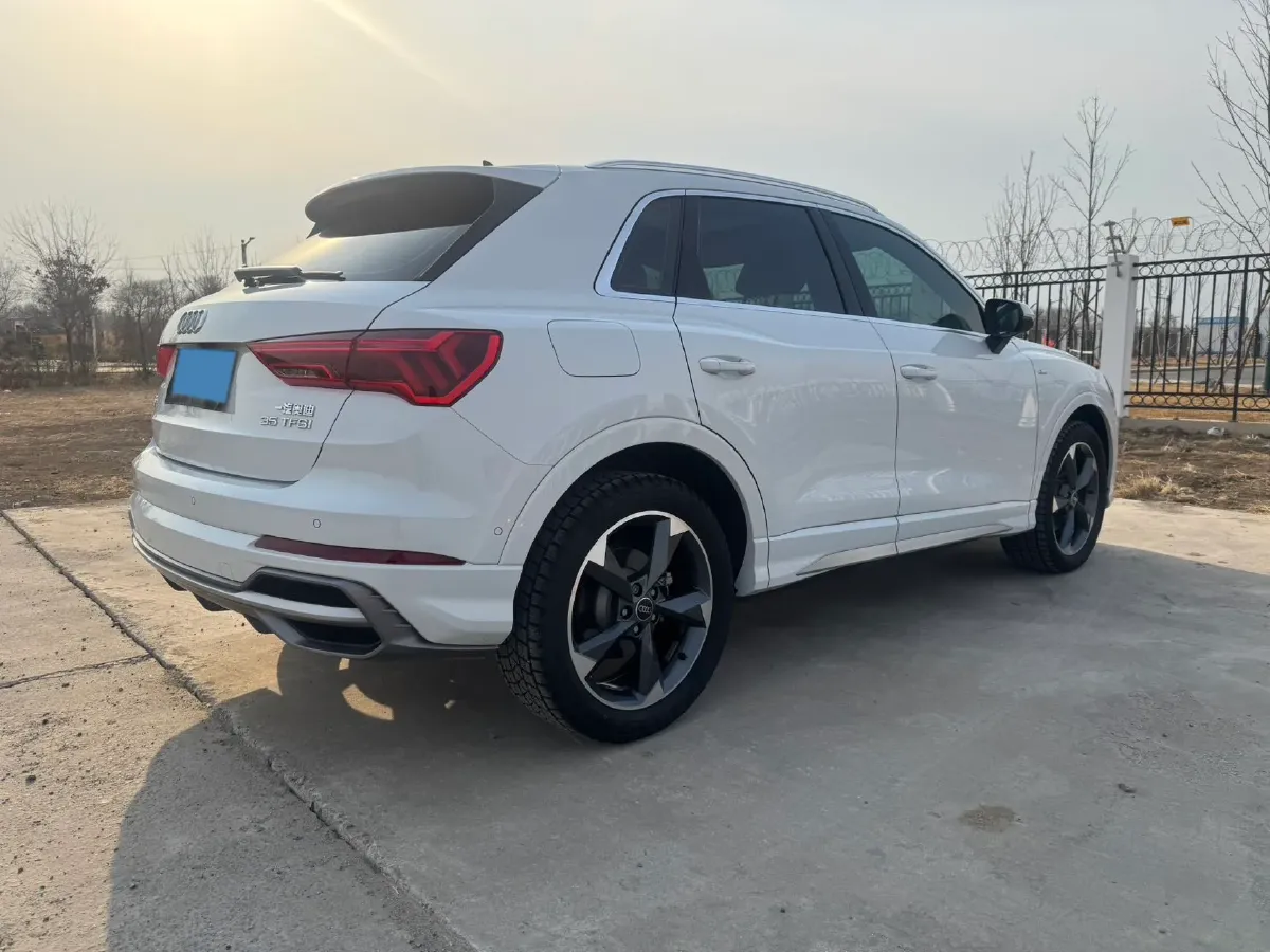 2023 Audi Q3 1.4T 150HP L4 7DCT,autocango,china used car exporter,china ev exporter,chinese used car exporter,chinese used ev exporter