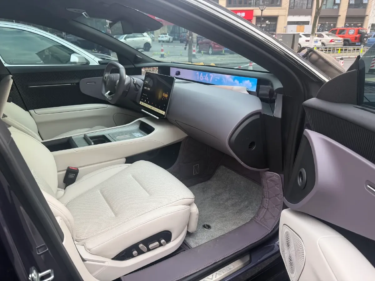 2024 Avatr 12 BEV 94.5KWH,autocango,china used car exporter,china ev exporter,chinese used car exporter,chinese used ev exporter