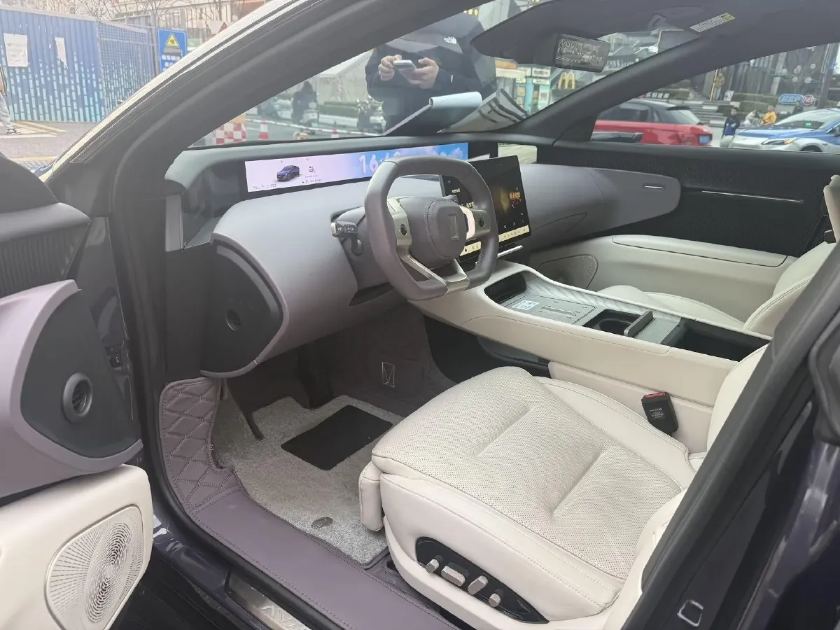 2024 Avatr 12 BEV 94.5KWH,autocango,china used car exporter,china ev exporter,chinese used car exporter,chinese used ev exporter