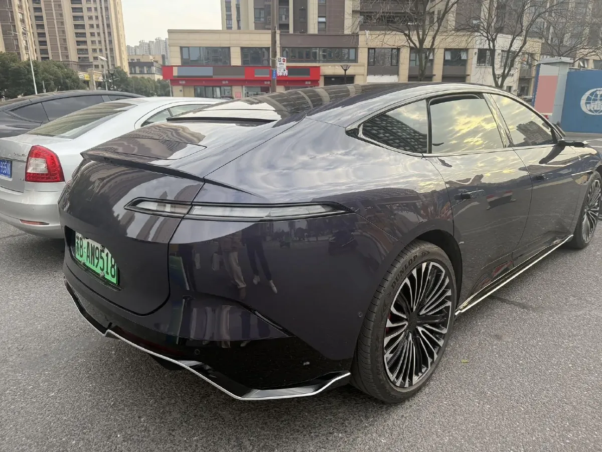 2024 Avatr 12 BEV 94.5KWH,autocango,china used car exporter,china ev exporter,chinese used car exporter,chinese used ev exporter