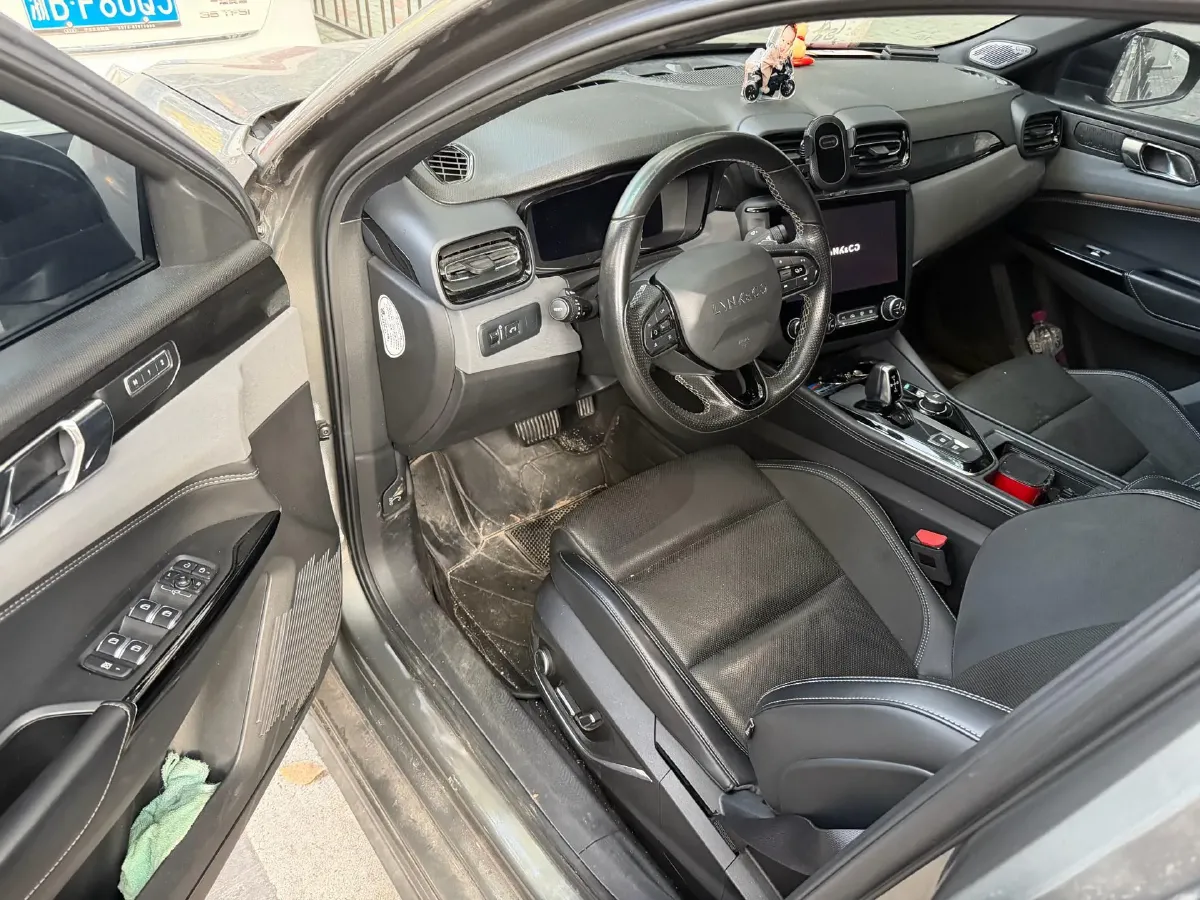 2022 LYNK&CO 03 2.0T 190HP L4 7DCT,autocango,china used car exporter,china ev exporter,chinese used car exporter,chinese used ev exporter