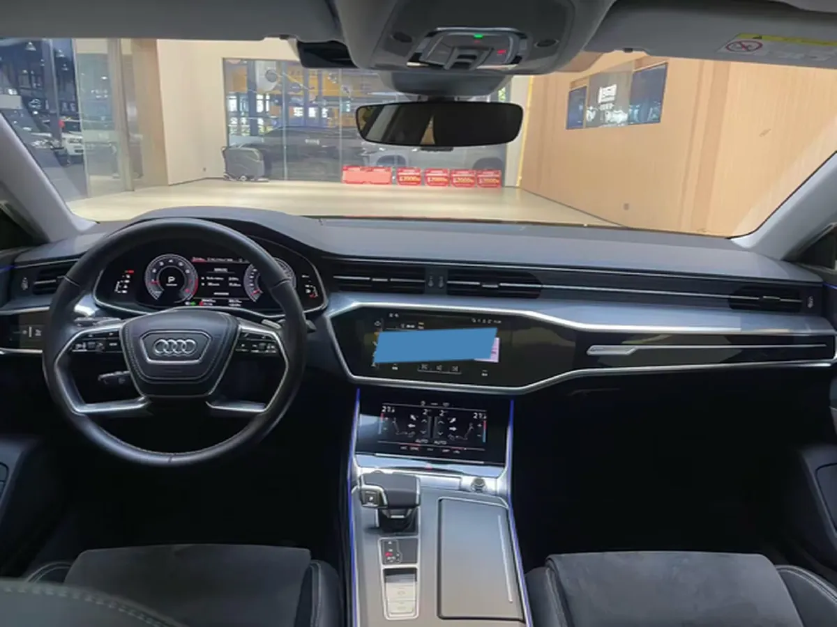 2024 Audi A7L 2.0T 245HP L4 7DCT,autocango,china used car exporter,china ev exporter,chinese used car exporter,chinese used ev exporter