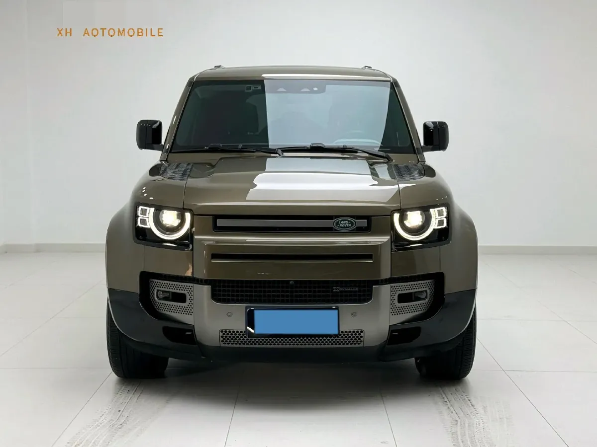 2022 Land Rover Defender 3.0T 400HP L6 8AT,autocango,china used car exporter,china ev exporter,chinese used car exporter,chinese used ev exporter