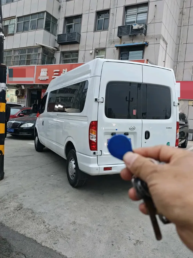 2023 MAXUS Interstellar 2.0T 163HP L4 6MT,autocango,china used car exporter,china ev exporter,chinese used car exporter,chinese used ev exporter