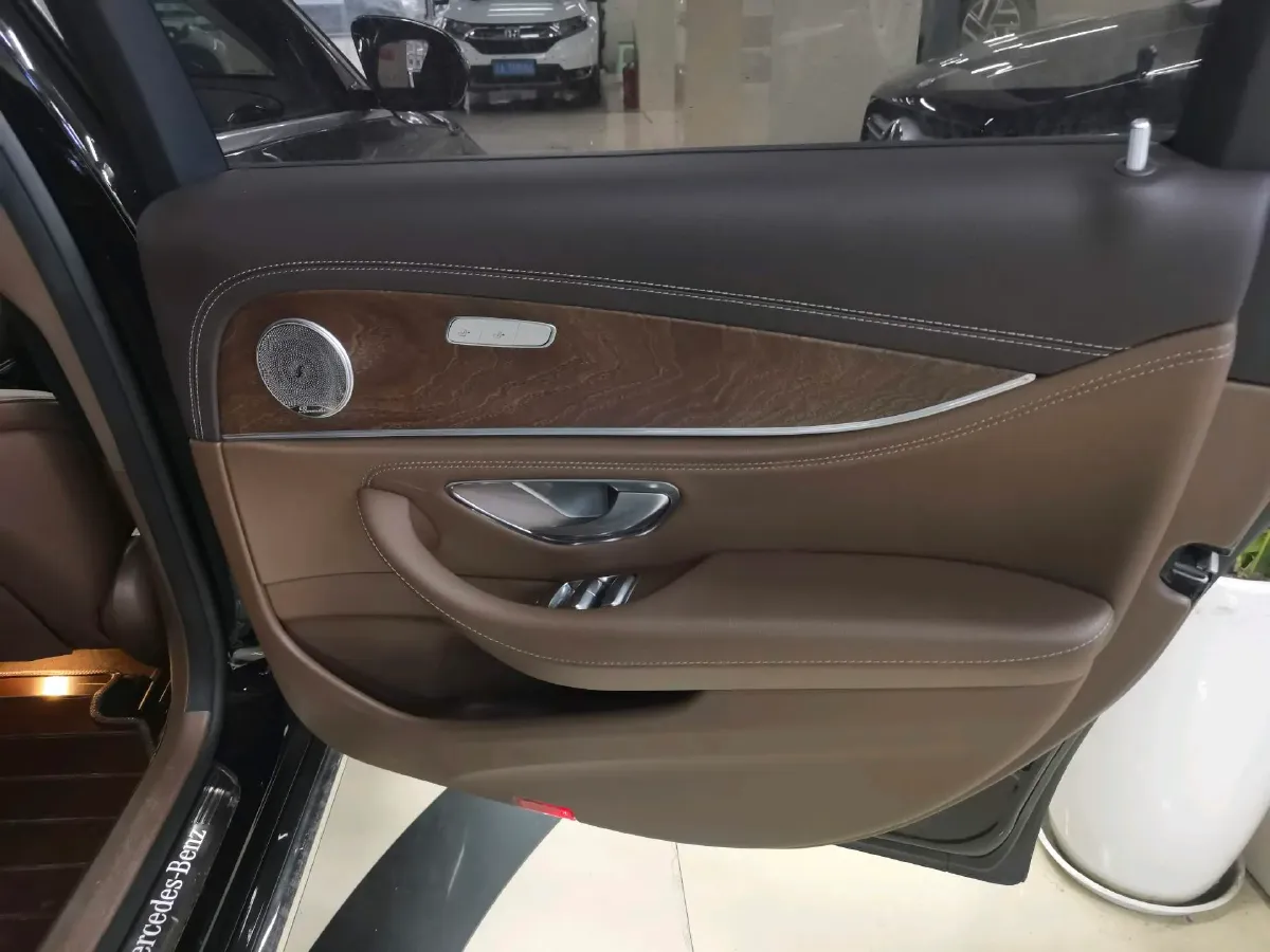 2023 Mercedes-Benz E Class 2.0T 258HP L4 9AT,autocango,china used car exporter,china ev exporter,chinese used car exporter,chinese used ev exporter