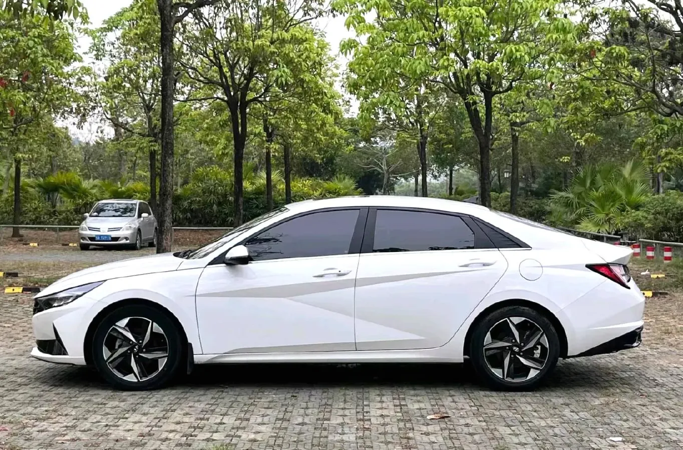 2021 Hyundai Elantra 1.5L 115HP L4 CVT,autocango,china used car exporter,china ev exporter,chinese used car exporter,chinese used ev exporter