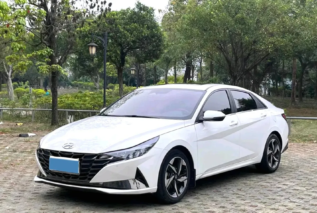 2021 Hyundai Elantra 1.5L 115HP L4 CVT,autocango,china used car exporter,china ev exporter,chinese used car exporter,chinese used ev exporter